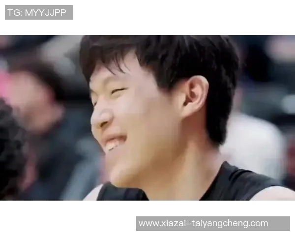 亚历山大与杨瀚森初次见面尴尬收场再次互动小杨羞涩回应引发关注